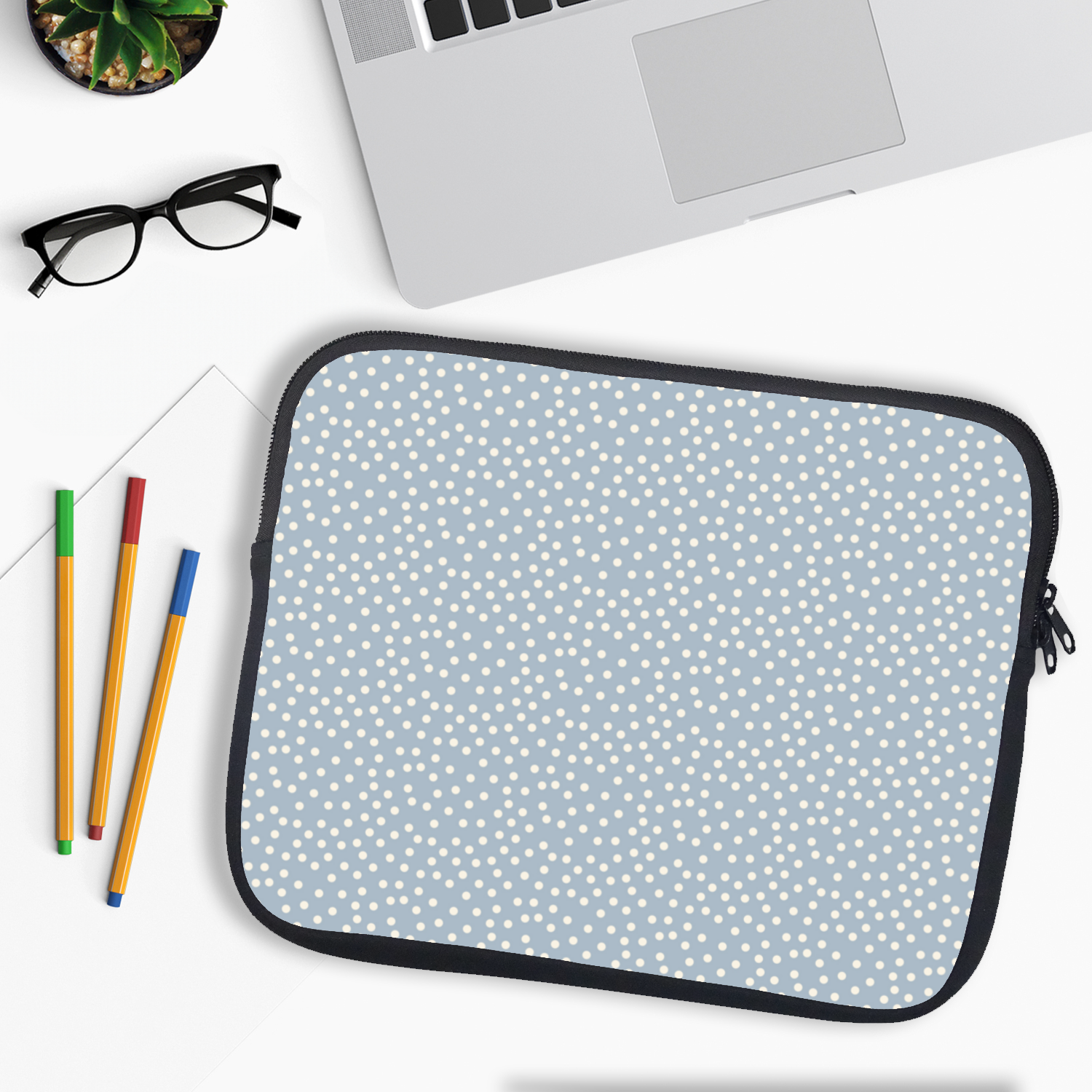 Blue Dot Laptop Sleeve